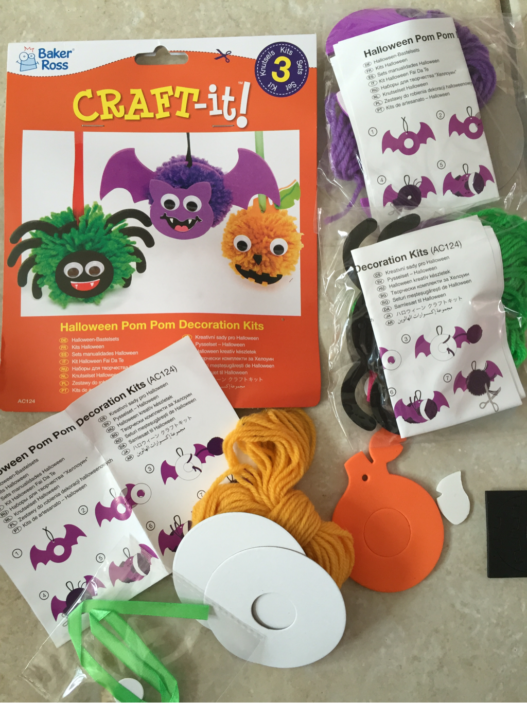 Spooky Halloween Arts and Crafts - ALL ABOUT A MUMMY